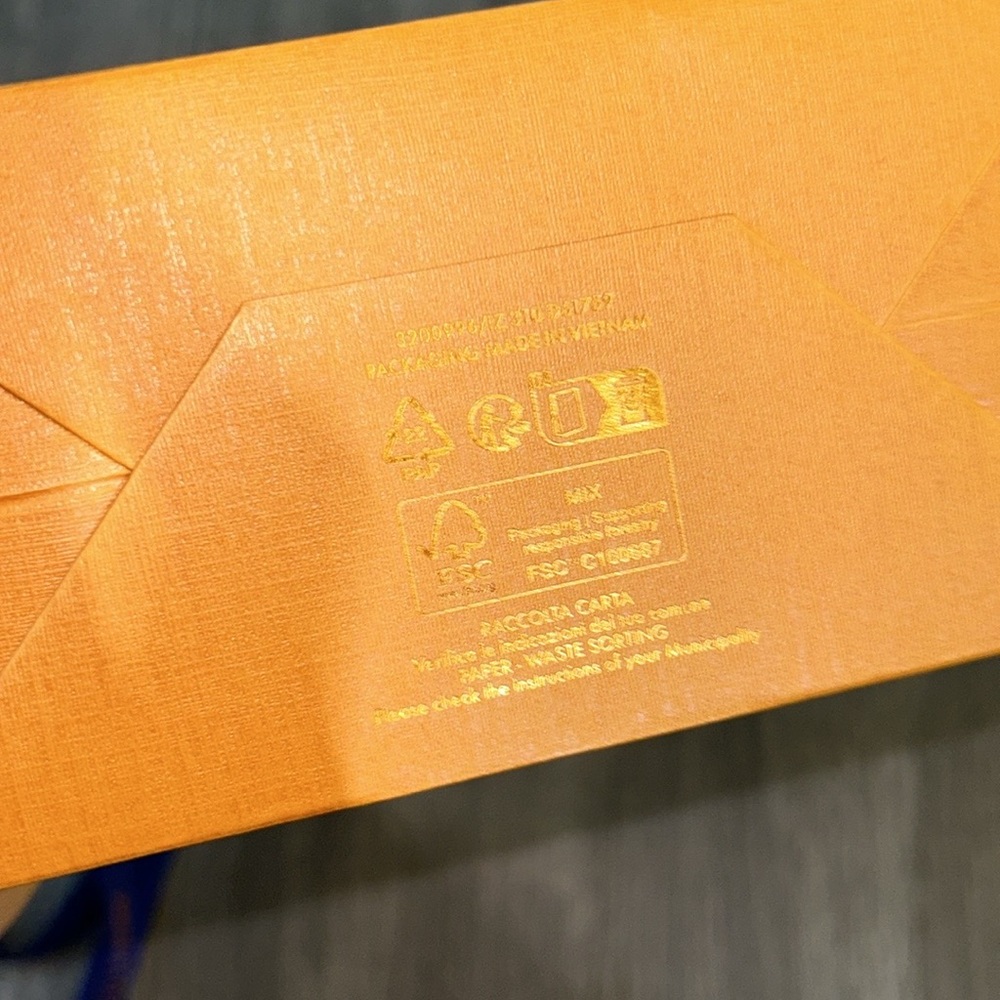 Louis Vuitton small gift box - Picture 5 of 6